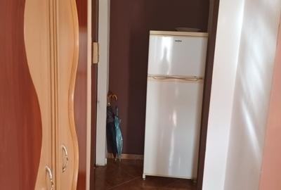 Apartament cu 2 camere decomandat în Apărătorii Patriei