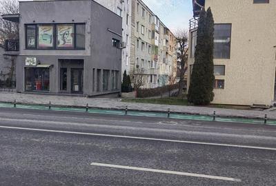 Apartament cu 3 camere decomandat în Central - 1