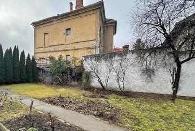 Apartament cu 2 camere semidecomandat, mobilat în Central - 16