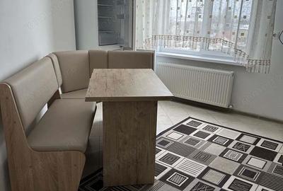 Garsonieră în Titan