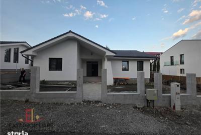 Casă cu 4 camere cu Teren 500 Mp în Livezeni - 6