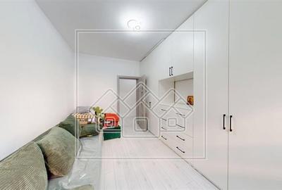 Ap cu 3 camere, balcon, 2 locuri de parcare, mobilat modern - 13