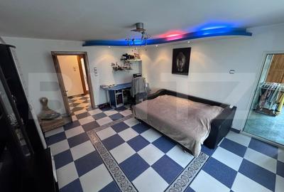 Apartament de vanzare, cu 3 camere, 73 mp, zona Calea Bucuresti - 1