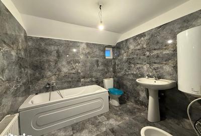 Casă cu 5 camere cu Teren 375 Mp în Central - 3
