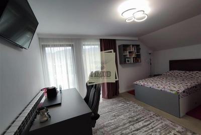 Casa cu 4 camere 3 bai garaj inchis si teren 1100 mp in Tocile - 11