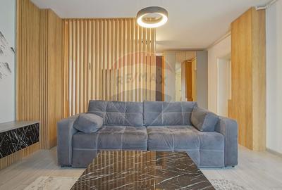 Apartament cu 2 camere semidecomandat, mobilat în Tractorul - 3