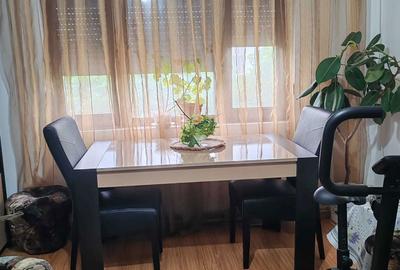Apartament cu 3 camere decomandat în Central - 2