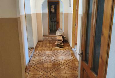 Apartament cu 4 camere decomandat în Central - 4