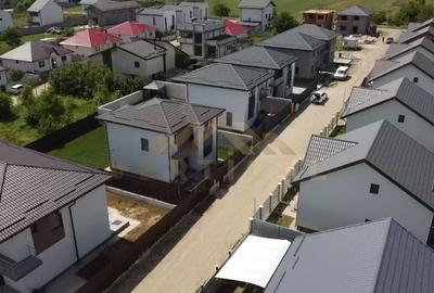 Casă cu 4 camere cu Teren 335 Mp în Berceni