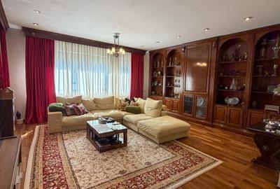 Apartament cu 6 camere decomandat, mobilat în Nordului - 2
