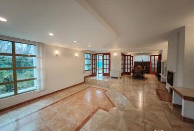 Casă cu 10 camere cu Teren 1200 Mp în Sud - 15