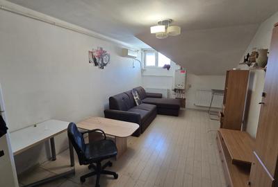 Apartament cu 2 camere decomandat, mobilat în Roșu - 4