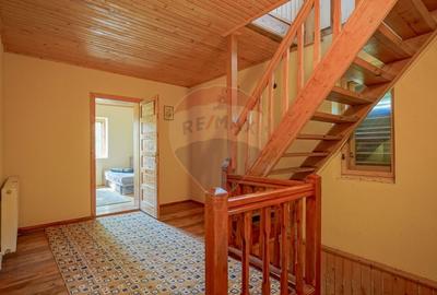 Casa / Vila de vanzare Fundata- Romania - 24