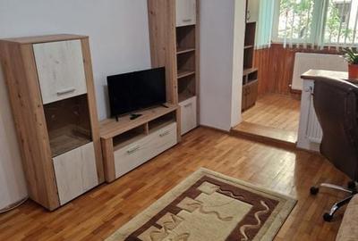 Apartament cu 2 camere decomandat în Astra