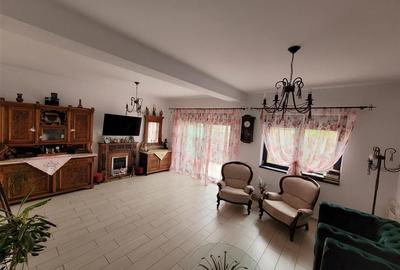 Casă cu 4 camere cu Canalizare în Șelimbăr - 2