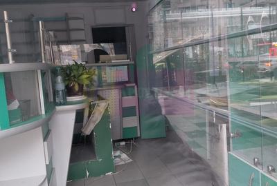 Spațiu comercial, de 65 mp, în Decebal - 3