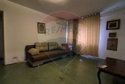 Apartament 2 camere Trapezului semidecomandat 50.48mp 1974 - 1
