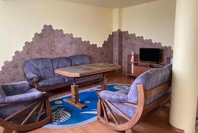 Apartament cu 3 camere decomandate Zona Ultracentrala - 2