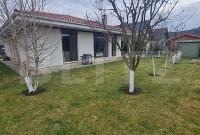 Casă individuală cu 3 camere cu Canalizare în Florești - 2