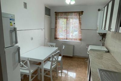 Apartament cu 2 camere decomandat în Zorilor
