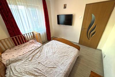 Zona Miron Costin - apartament 3 camere - etajul 2 - 4
