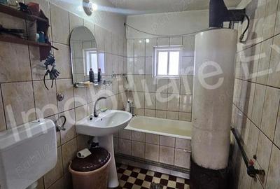 Casă cu Teren 1378 Mp în Oeștii Pământeni - 3