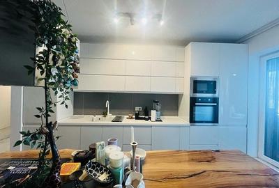 Apartament cu 3 camere semidecomandat în Chitila - 10