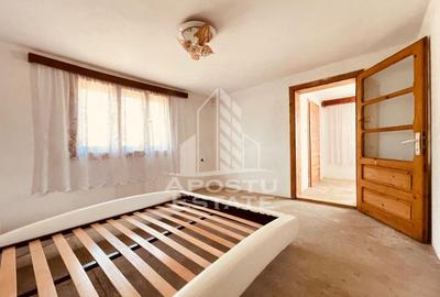 Casă individuală cu 2 camere cu Canalizare în Est - 10