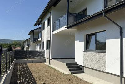 Casă cu 4 camere cu Teren 1500 Mp în Central - 3
