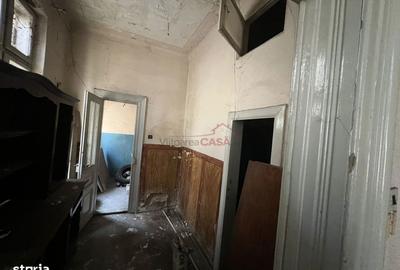 Casă cu 5 camere cu Canalizare în Central - 9