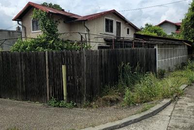Casă cu 4 camere în Exterior Vest