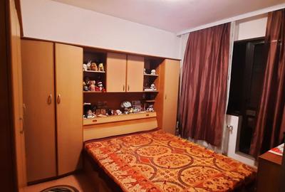 Apartament cu 3 camere decomandat în Roșu - 1