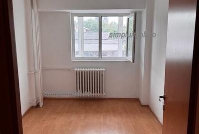 Apartament cu 3 camere semidecomandat în Colentina - 3