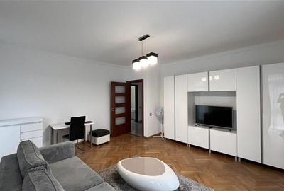 Inchiriere apartament 2 camere decomandate modern bloc nou Central- zona Platini - 3