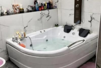 Apartament cu 4 camere decomandat în Central - 7
