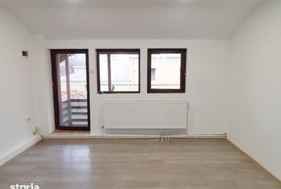 Casă cu 8 camere cu Teren 250 Mp în Grivița - 19