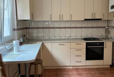 Casă cu 5 camere cu Teren 300 Mp în Ultracentral