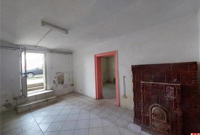 Casă cu 3 camere cu Teren 167 Mp în Central - 16