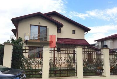 Casă cu 5 camere cu Teren 430 Mp în Sud - 2