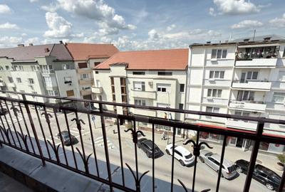 Apartament cu 2 camere decomandat în Central - 1