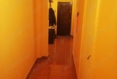 Apartament cu 5 camere decomandat în Dâmbovița - 2