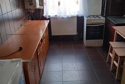 Apartament cu 3 camere decomandat în Central - 4