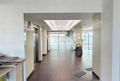 Birou, de 201 mp, în Podu Roș - 2