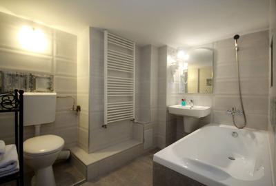 Apartament decomandat în Centrul Istoric - 3