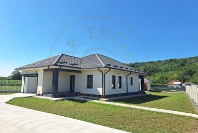 Casa de vanzare in Draganu, jud. Arges - priveliste de poveste, confort modern!
