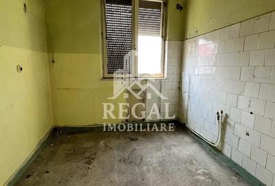 Apartament cu 2 camere, Micro 4 Etaj 4/4 - 5