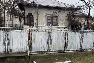 Casă cu 4 camere în Comișani - 6