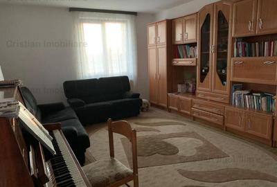 VILA(P 1 M) 2015 Cazasu caramida, 344mp construiti, Steren=2 - 4