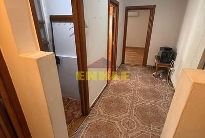 Apartament cu 2 camere decomandat în Central - 3