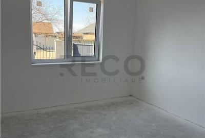 Casă cu 4 camere cu Teren 719 Mp în Nojorid - 8